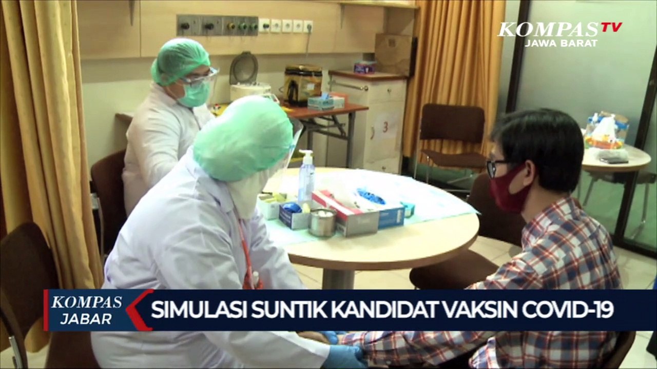 Simulasi Suntik Kandidat Vaksin Covid-19