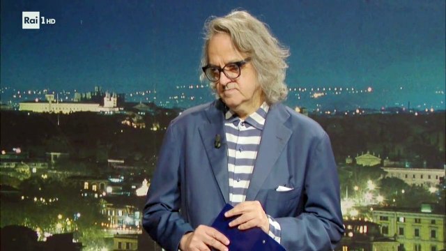 Lodovica Mairè Rogati da Gigi Marzullo: Amo gli animali, viaggiare e...