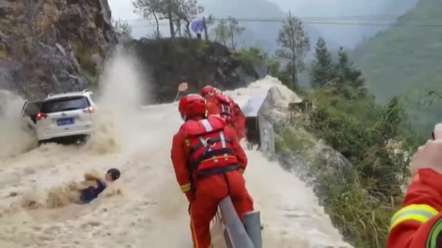 Más de 300.000 evacuados en China por un tifón