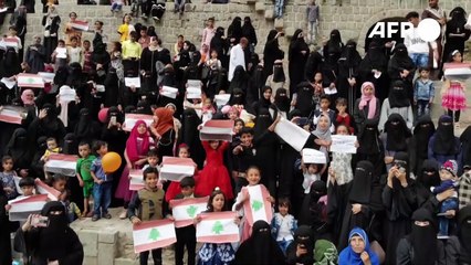 تجمع في تعز اليمنية تضامنا مع بيروت