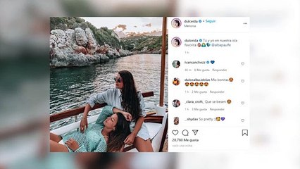 Dulceida disfruta de su isla favorita con Alba Paul