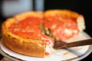 Tourists are Violating Chicago's Self-Quarantine Requirement to Eat Deep-Dish Pizza