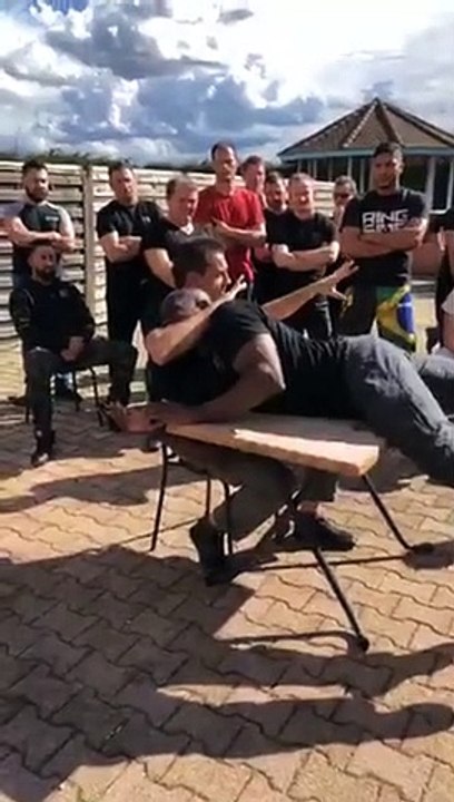 formation self defense avec fred mastro