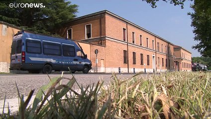 Infizierte Migranten: Schlimmster Ausbruch seit Lockdown-Ende