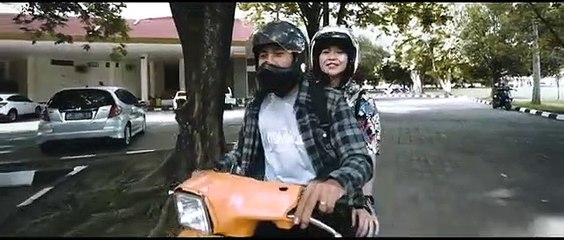 GuyonWaton Official - Perlahan (Official Music Video)