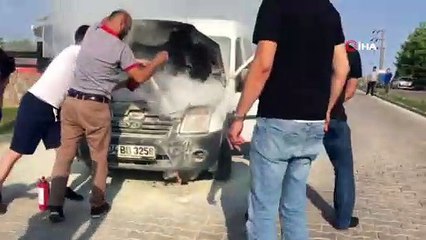 Yalova’da yanan araca pet şişeli müdahale