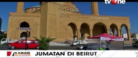 Umat Muslim Khusyuk Sholat Jumat di Masjid Ikon Lebanon