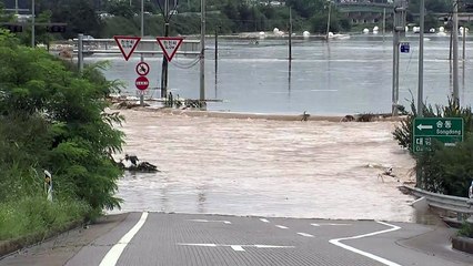 남원 섬진강 제방 유실 현장..."농경지·마을 침수" / YTN