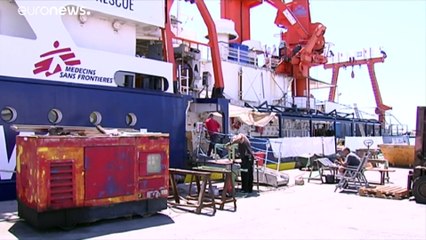 Indulatos tüntetések az illegális migráció ellen Dél-Európában