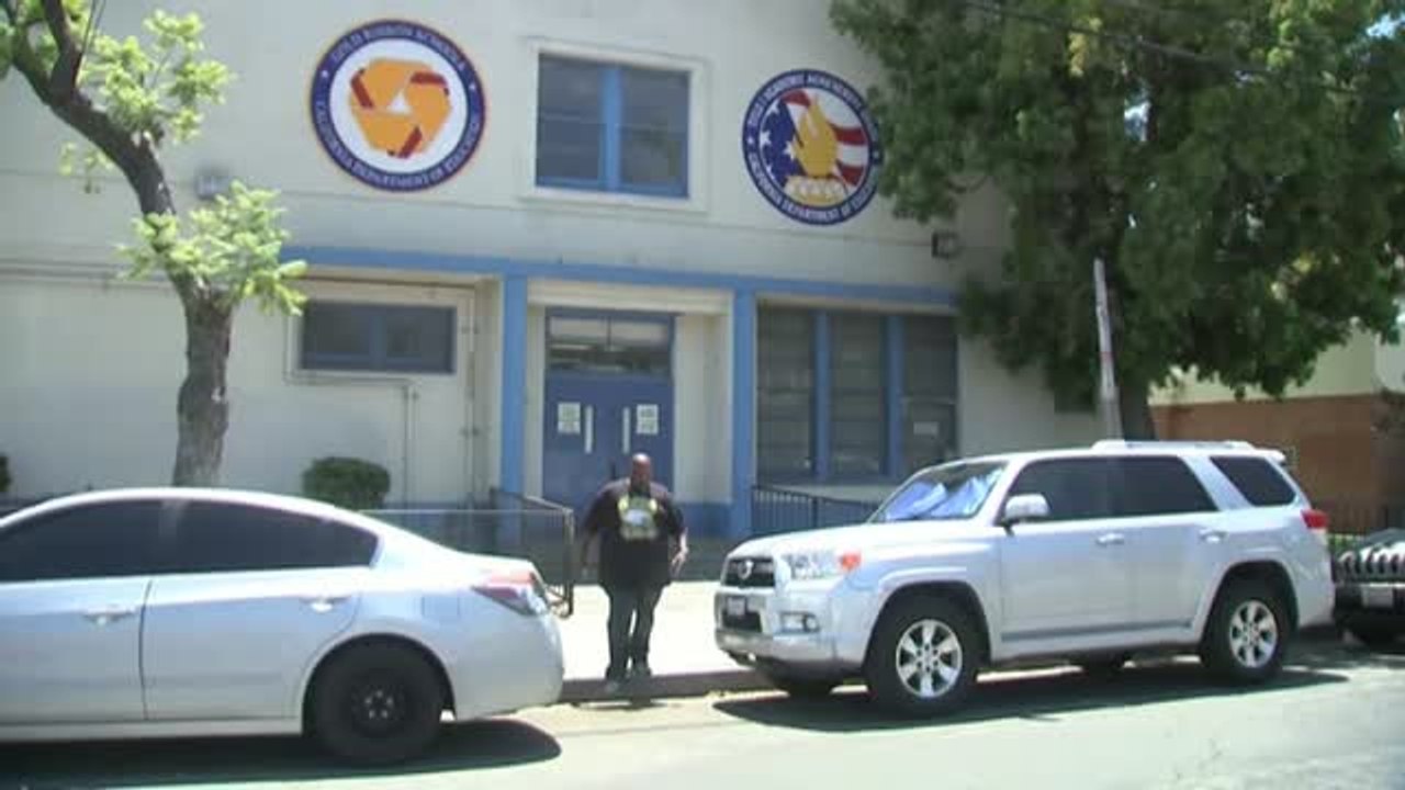 La flota de autobuses escolares permanece a la espera de saber cómo será el próximo curso