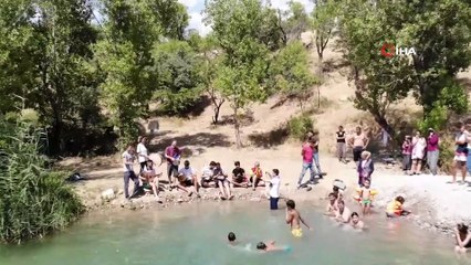 Tağar çayı ünlü plajları aratmıyor