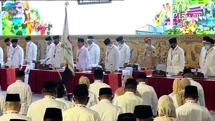 Télécharger la video: Yang Buat Prabowo Subianto Nyaris Menangis di KLB Partai Gerindra