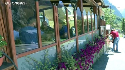 Угроза схода ледника Монблана сохраняется
