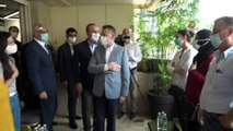 - Cumhurbaşkanı Yardımcısı Oktay ve Dışişleri Bakanı Çavuşoğlu, Lübnan’daki patlamada yaralanan Türk aileyi ziyaret etti