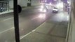 Câmera registra Palio batendo em Kawasaki na Rua Cuiabá; motorista estava embriagado