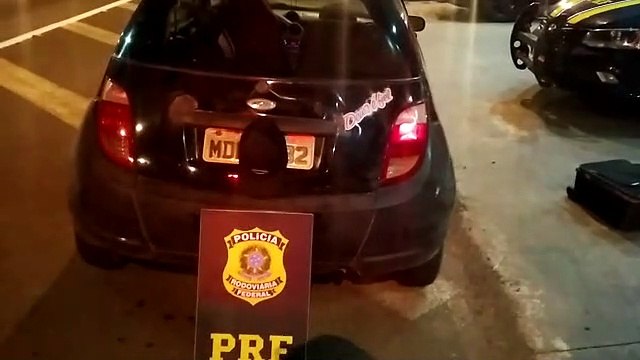 PRF apreende menor que transportava maconha em veículo na BR-277, em Catanduvas