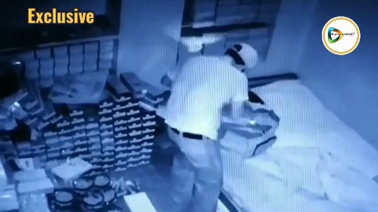 ফের শহরে দুঃসাহসিক চুরি! সিভিকের হাতে ভোজালির আঘাত দিয়ে পালাল চোর,দেখুন চুরির লাইভ ভিডিও।