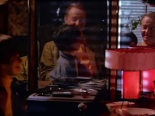 Misterio para tres -2x08- Read My Lips (Lee mis labios)