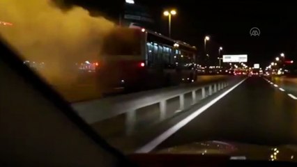 Alev alan otobüs yoluna böyle devam etti