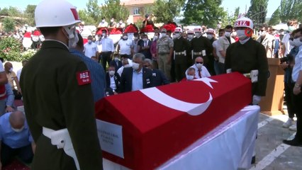 Samsun şehidine ağladı