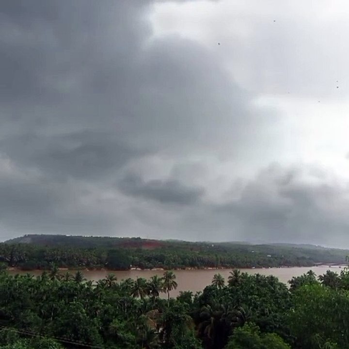gloomy cloud scene
