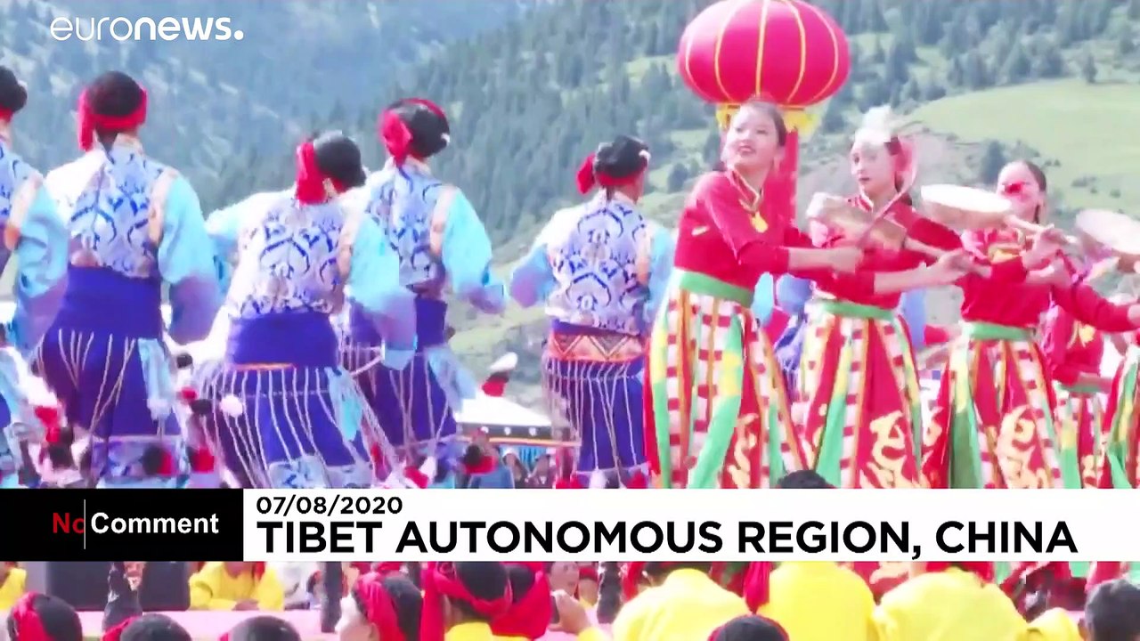 Tibet'te geleneksel gösteri 'dünyanın en büyük...