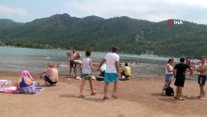 Havanın kapalı olması deniz keyiflerini bozmadı