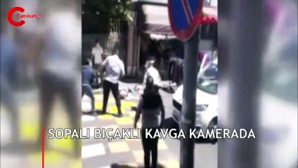 Küçükçekmece'de sopalı bıçaklı kavga kamerada