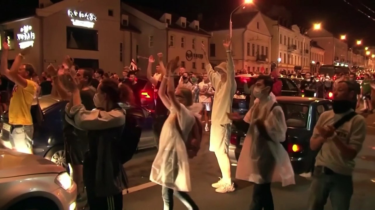 Police in Belarus attempt to crack down on post-election protests against Alexander Lukashenko