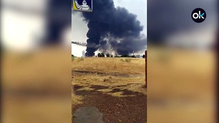 Un rayo provoca un incendio en la planta petroquímica de Puertollano