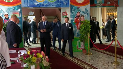 Policía bielorrusa reprime protestas contra triunfo electoral de Lukashenko