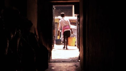 Sri Lankan man pays a gold shop to let him sweep the floors to fund his decades-long addiction
