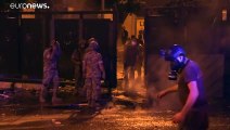 Egyre durvább kormányellenes tüntetések a gyászoló Bejrútban