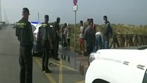 Una patera con 50 inmigrantes llega a la playa de Cortadura en Cádiz