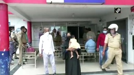 कानपुर में परिवार के अंतिम संस्कार करने के बाद आदमी घर लौटा