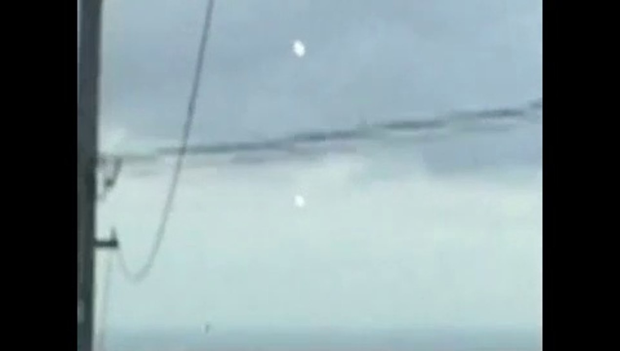 Massive UFO Sightings In Hawaii 2010