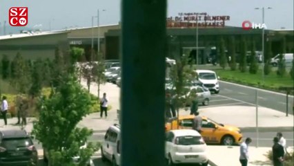 Pandemi hastanesinin önünde Covid-19 test kuyruğu