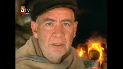 Şahin Ağa, Zerda'nın Protesto Gösterisini Görüyor - Zerda 31. Bölüm