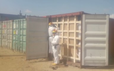 Beirut - Vigili del Fuoco italiani controllano container al porto (10.08.20)