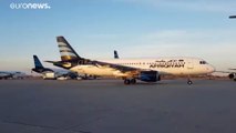فيديو: إعادة افتتاح مطار معيتيقة الليبي بعد أربعة أشهر من الإغلاق