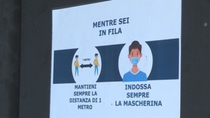 Italia endurece las medidas contra el ocio nocturno en la semana más crítica