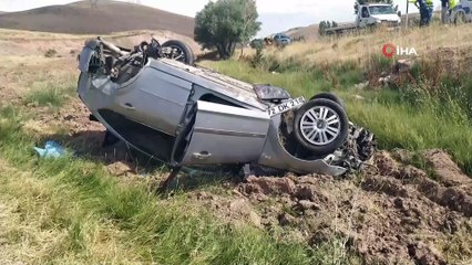 Otomobil tarlaya uçtu: 4 yaralı