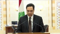 رئيس مجلس الوزراء اللبناني حسان دياب يعلن استقالة حكومته
