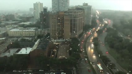 Roof disintegrates as derecho hits Chicago