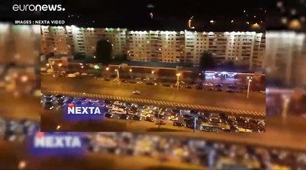 Bélarus : la police disperse de nouvelles manifestations, un mort