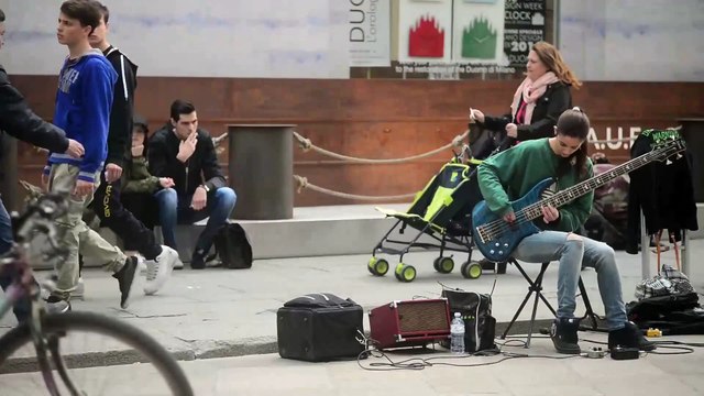 47) Music. Guitar Bass. Milky Way. Ramzoid. Dance et électro. Dramatique