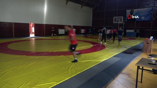 Kadın Güreş Milli Takımı dünya şampiyonasına hazırlanıyor