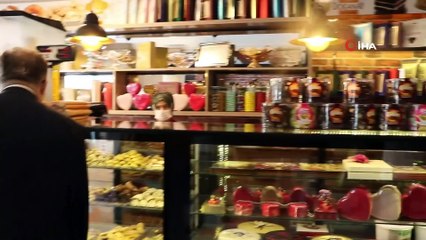 Vali Tutulmaz, 'Afyon'da başıma gelmişti' deyip çekmecede makaron aradı