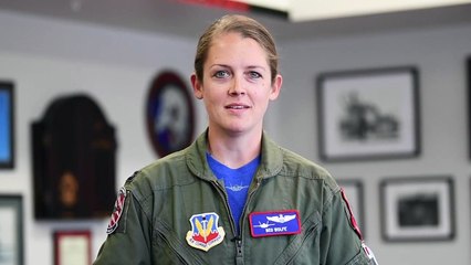 F-35 Lightning II • Demo Pilot • Explains : Opposing Rolls Pass