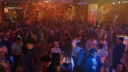 "Saved by the Bell"den yeni klip, yıllar sonra ekrana dönüyor